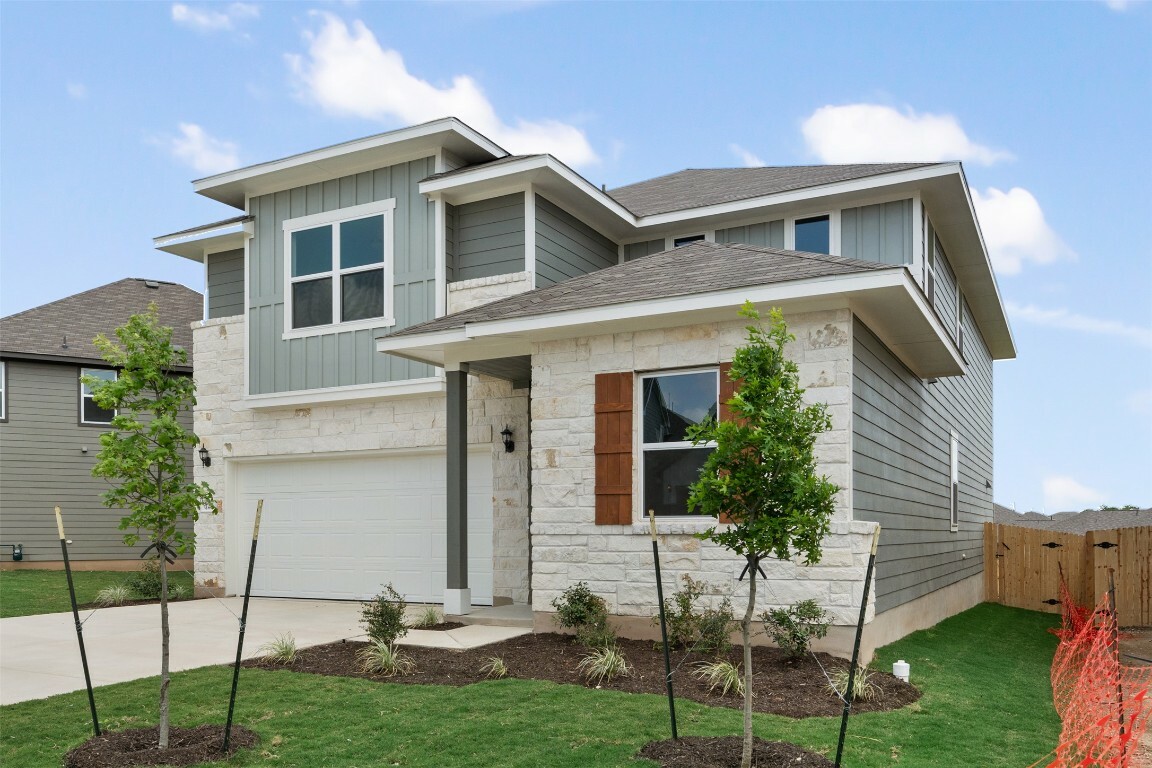 Property Photo: 121 Brislecone Pass TX 78634