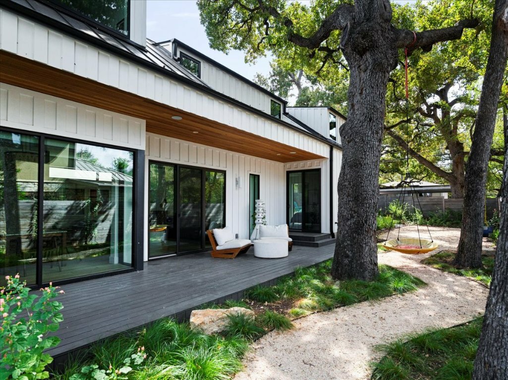 Property Photo: 3313 Bonnie Road TX 78703