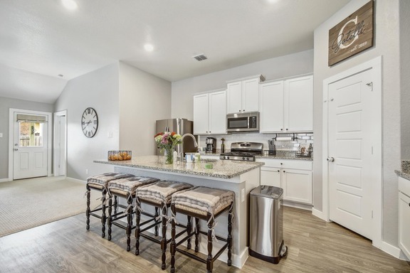 Property Photo: 5907 Akin Run TX 78261