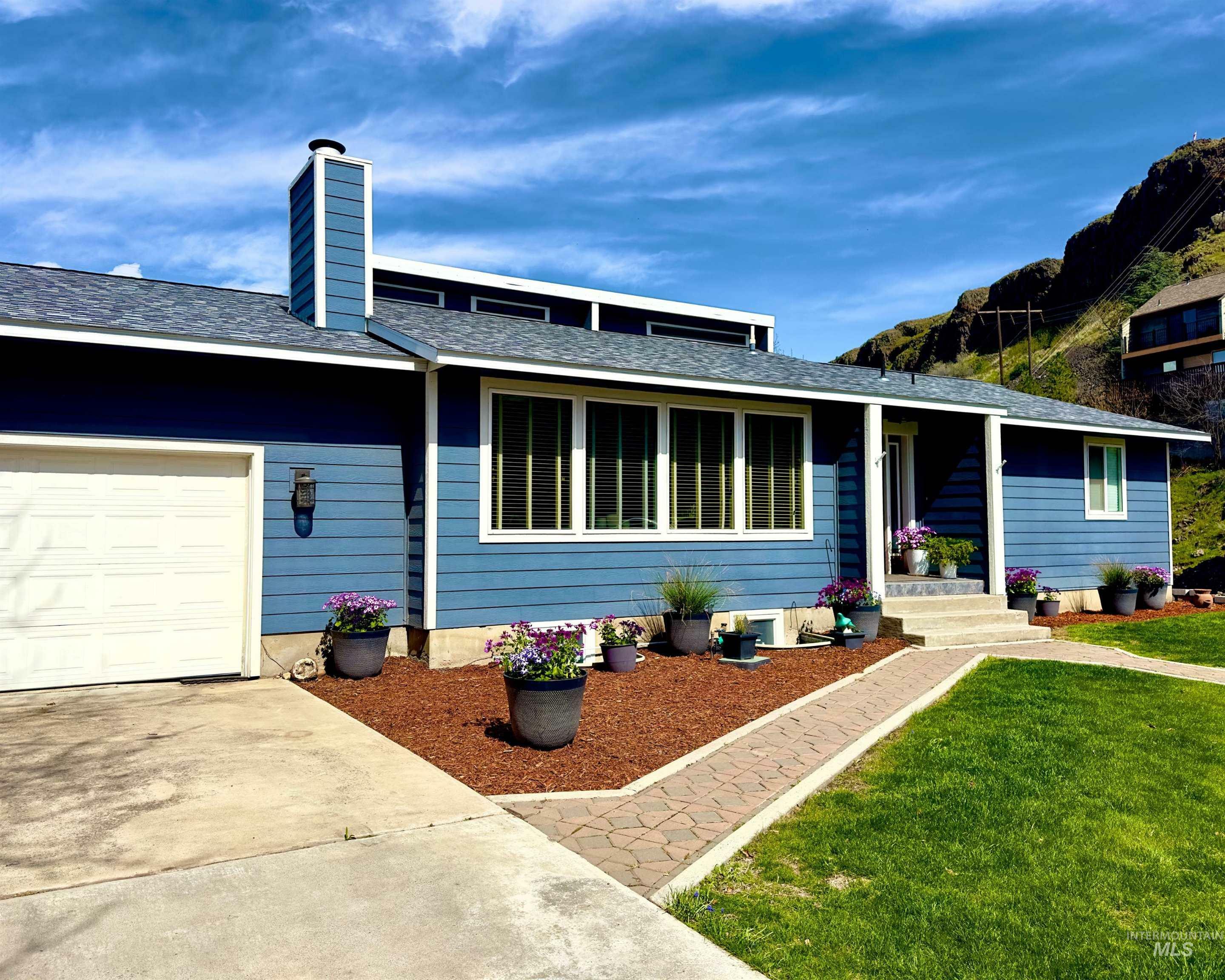 Property Photo: 3655 Country Club Ct ID 83501-9602