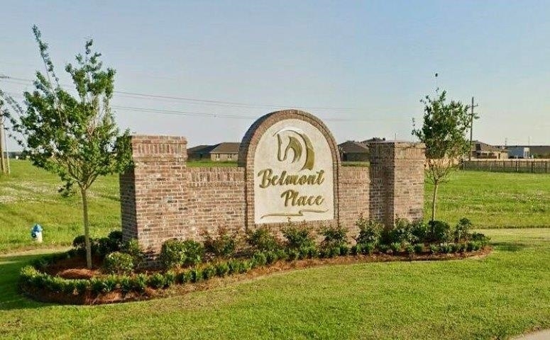 Property Photo: 364 Independence Drive LA 70360