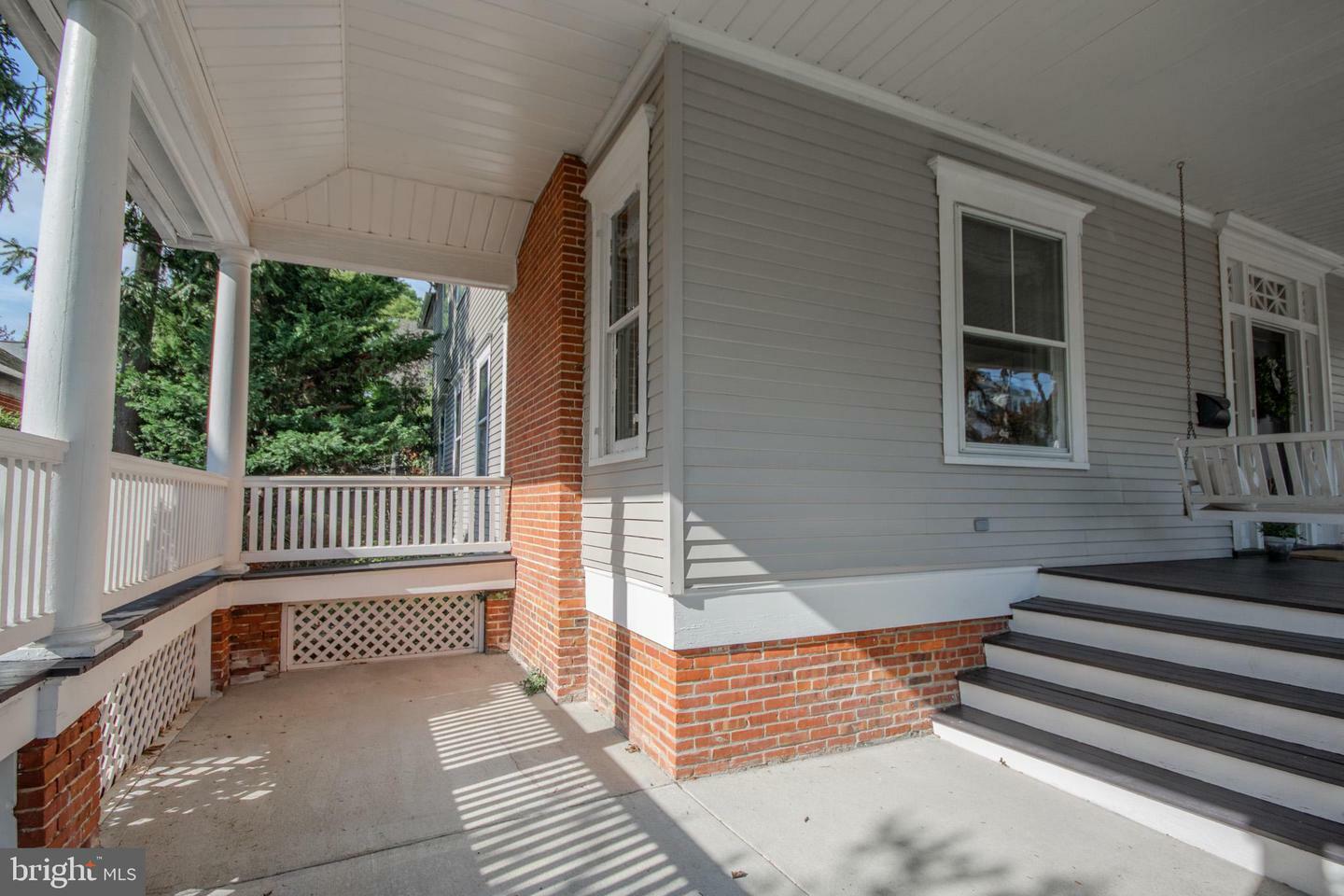 Property Photo: 102 W William Street MD 21801