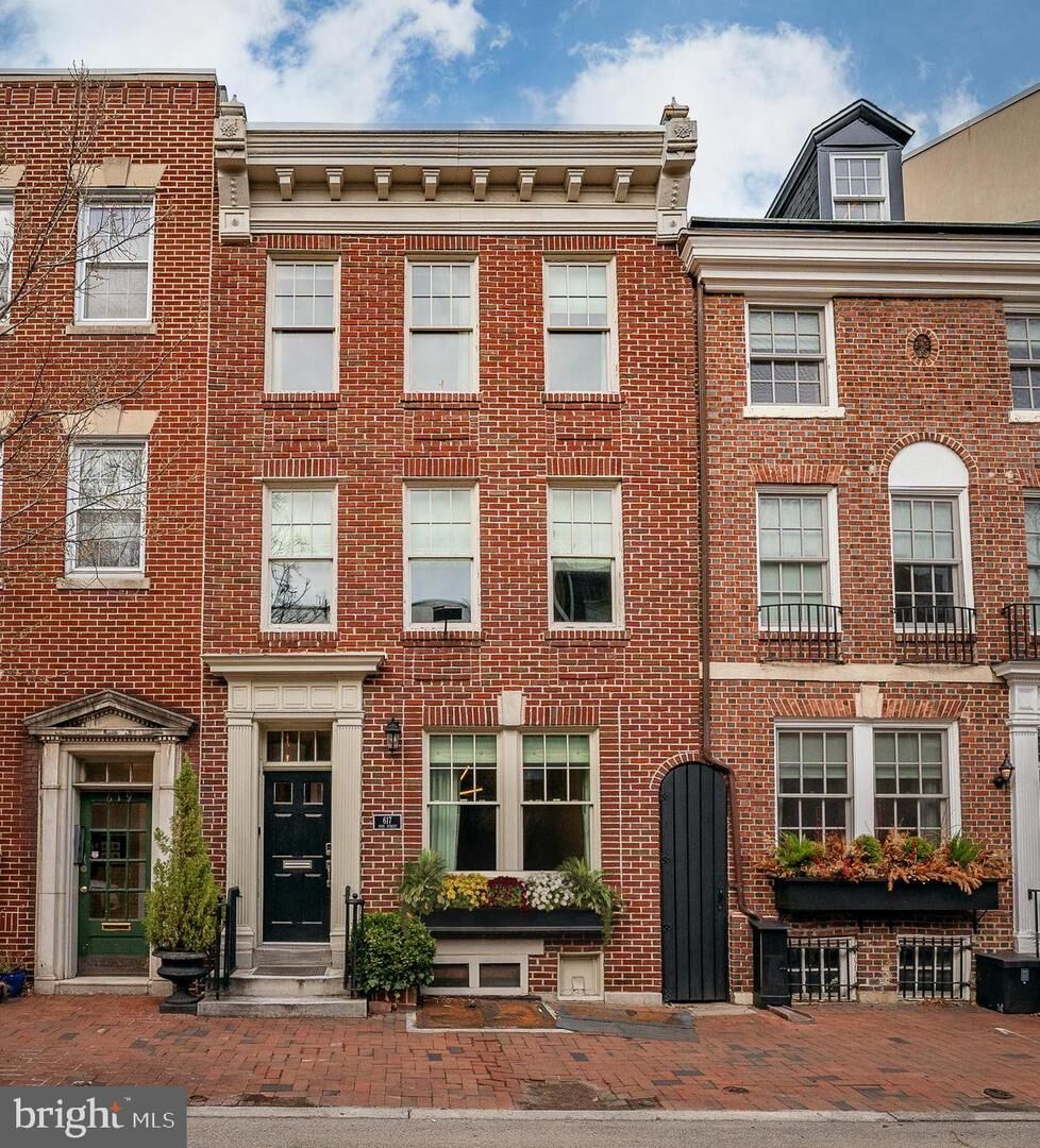 Property Photo: 617 Pine Street PA 19106
