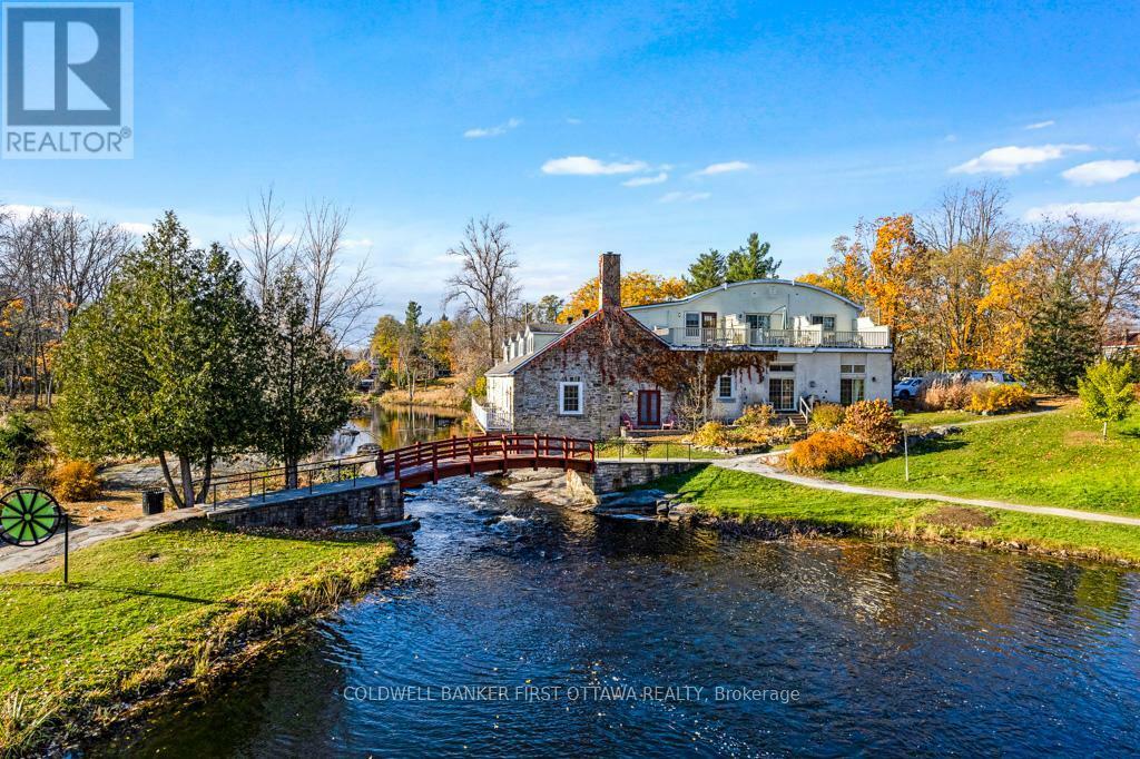 Property Photo: 5B Lewis Street ON K7H 1M6
