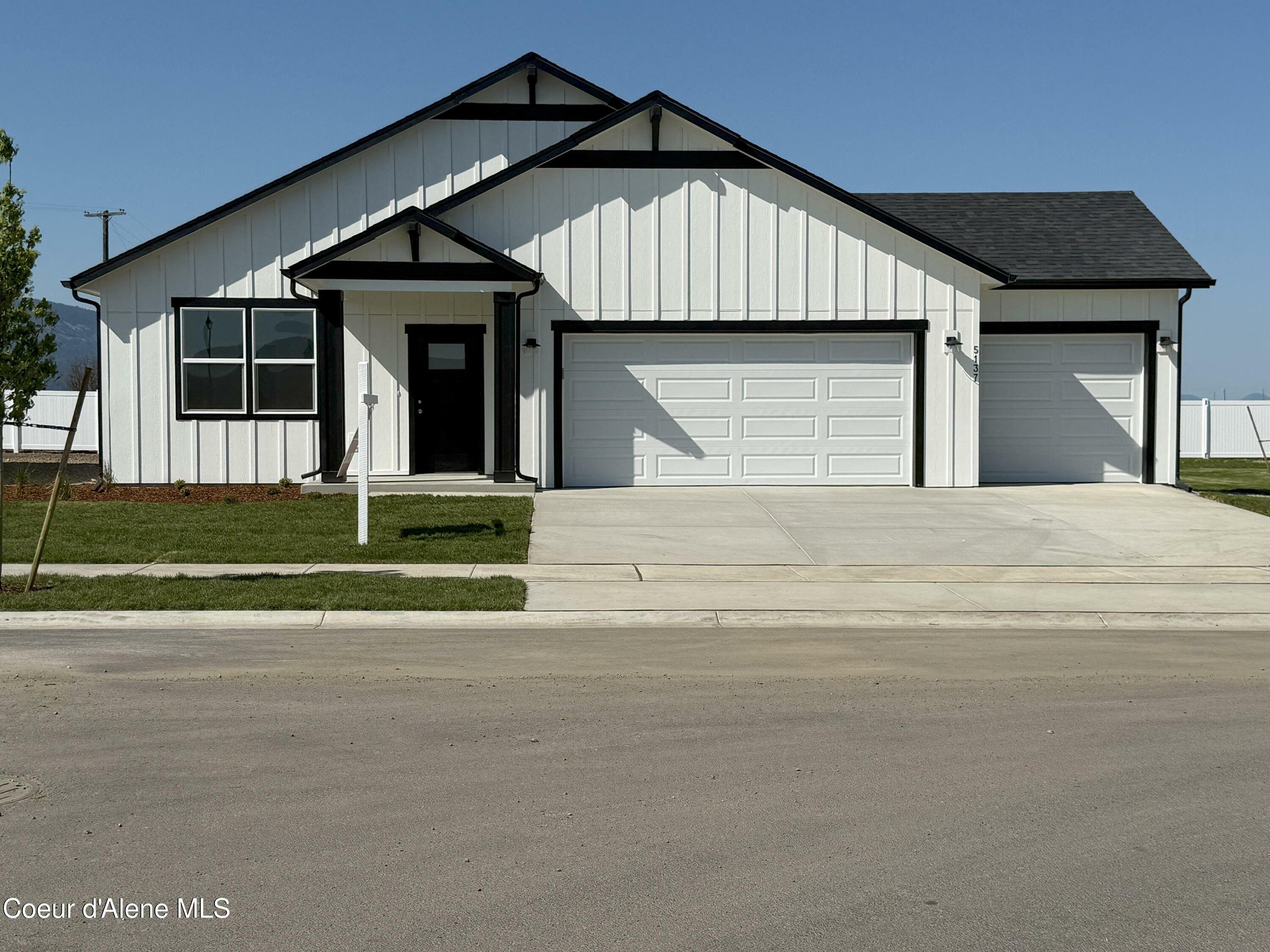 Property Photo: 5137 E Aquila Ave ID 83854