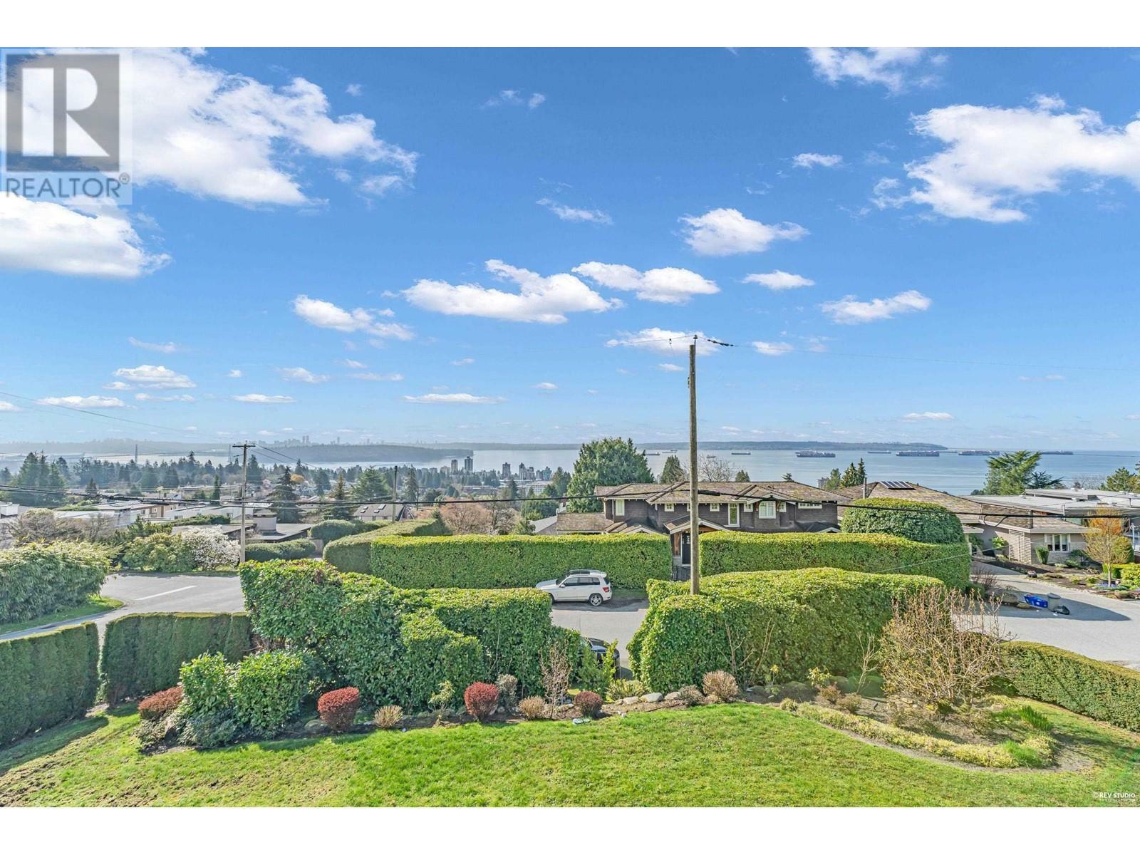 Property Photo: 2205 Palmerston Avenue BC V7V 2V9