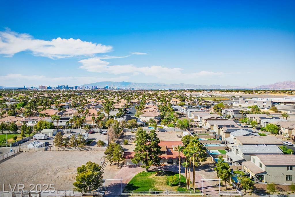Property Photo: 1410 East Serene Avenue NV 89123