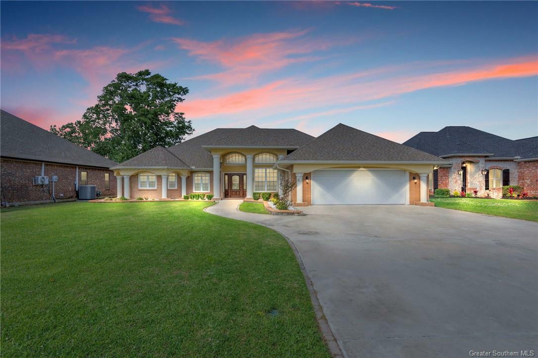 4012 Woodcrest Street  Lake Charles LA 70605 photo