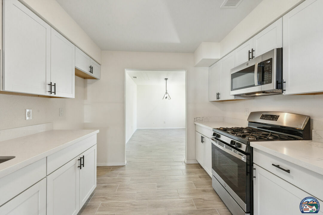 Property Photo: 661 Flammang Ave CA 92227