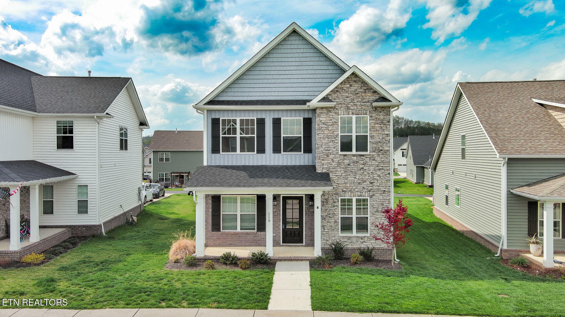 Property Photo: 119 E Elderberry St TN 37830