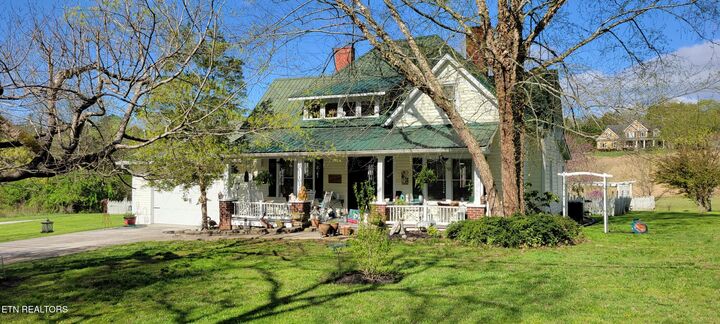 9003 Hill Rd  Knoxville TN 37938 photo