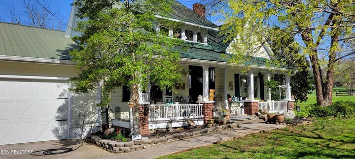 9003 Hill Rd  Knoxville TN 37938 photo