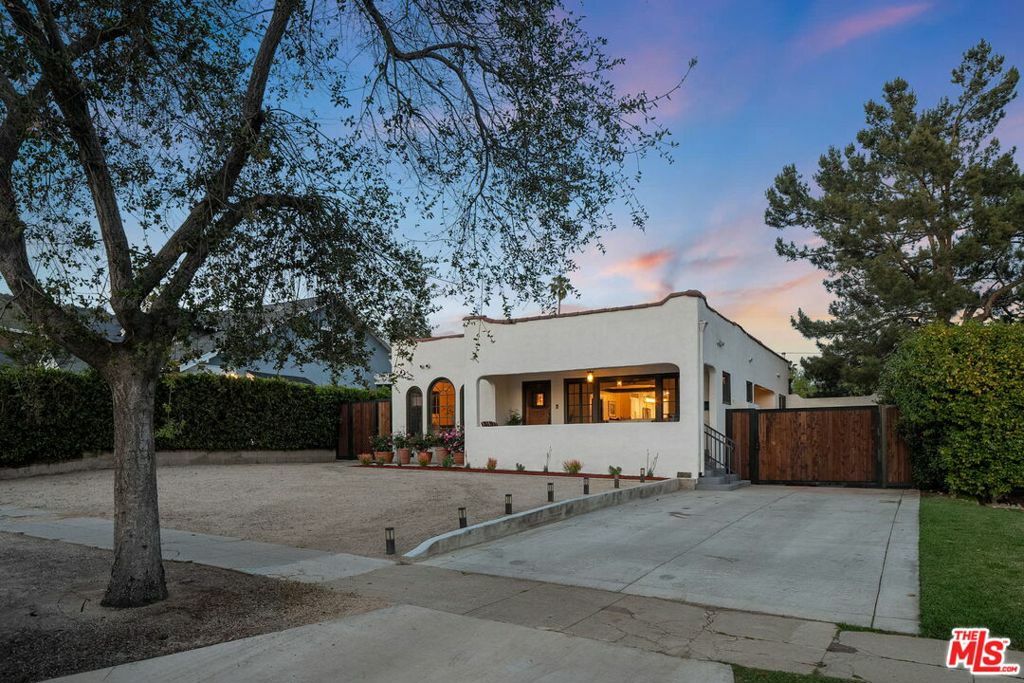 Property Photo: 5124 N Maywood Avenue CA 90041