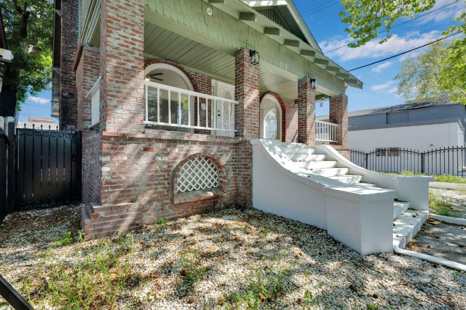 Property Photo: 915 30th CA 95816