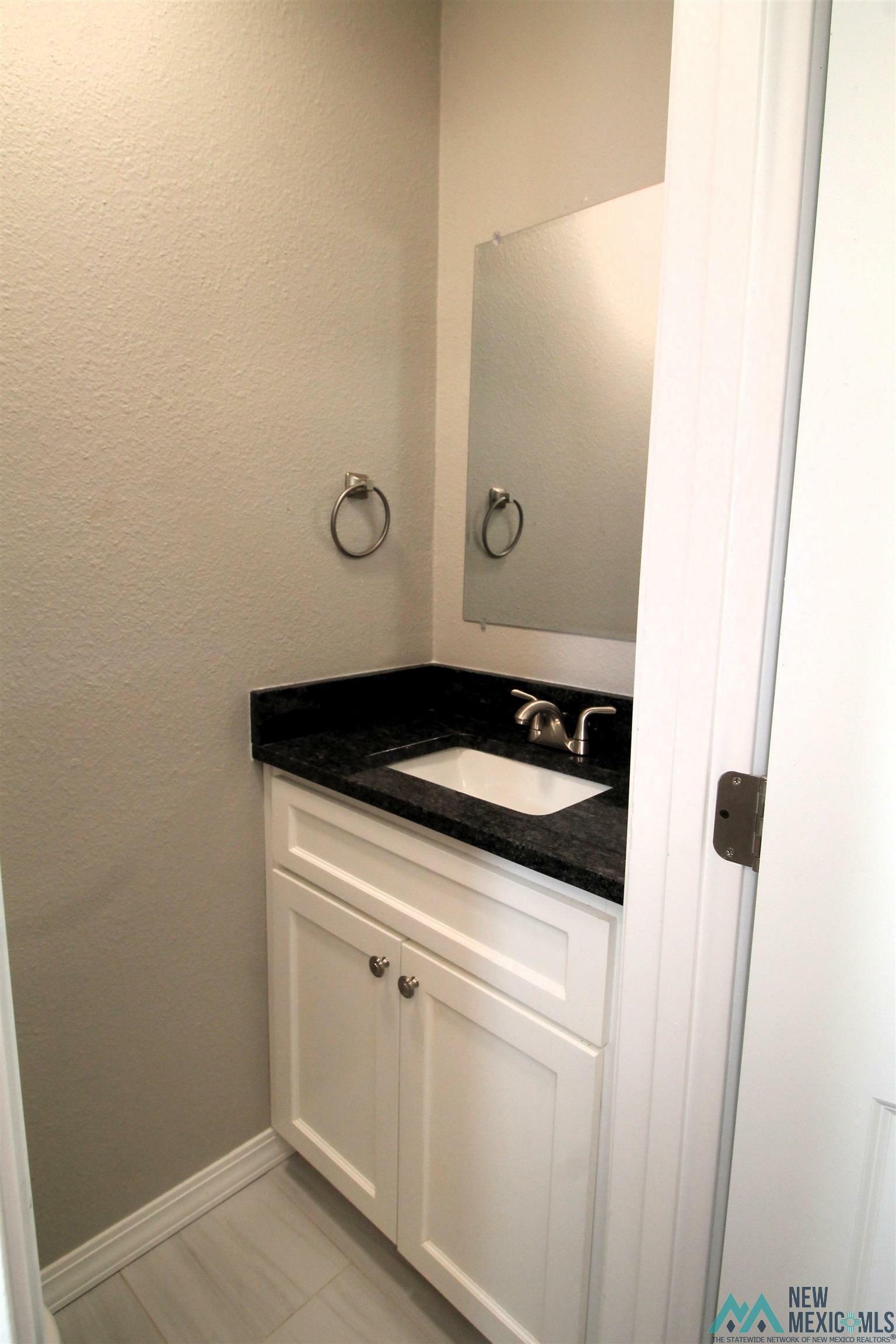 Property Photo: 2008 Aspen Street NM 88130