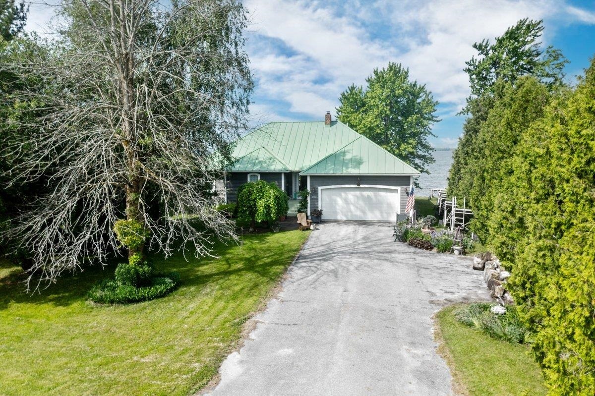 Property Photo:  16 Mott South Street  VT 05440 