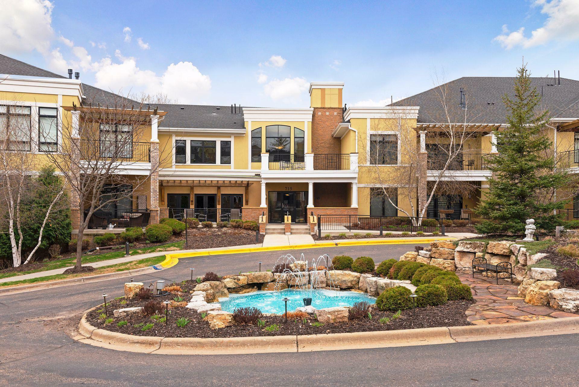Property Photo:  715 Linden Street 107  MN 55118 