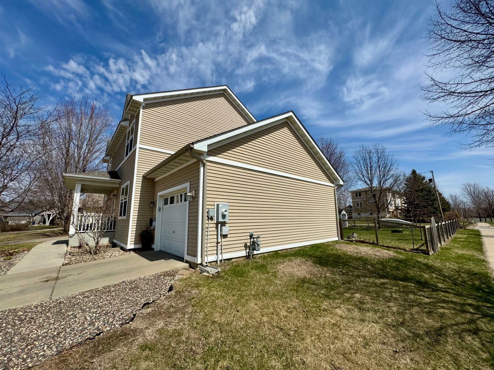 Property Photo:  625 Bunker Drive  MN 55057 