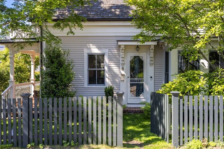 Property Photo:  6 Washington Avenue  MA 02657 
