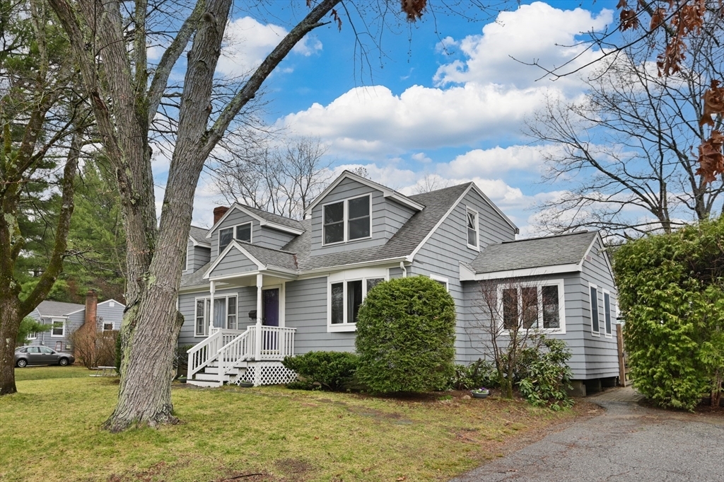 Property Photo: 5 Lindor Road MA 01864