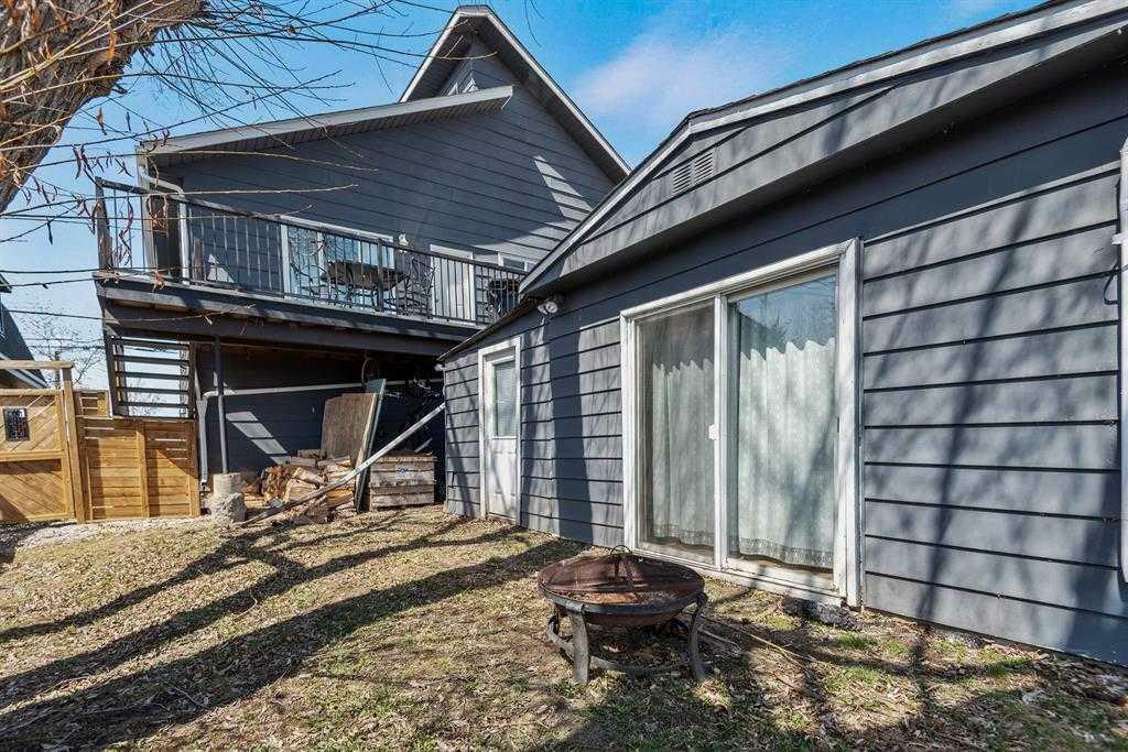Property Photo: 17 Jarvis Bay Drive AB T4S 1R9