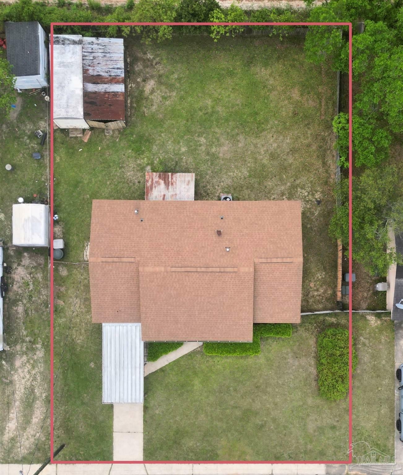 Property Photo: 1103 Belair Rd FL 32505