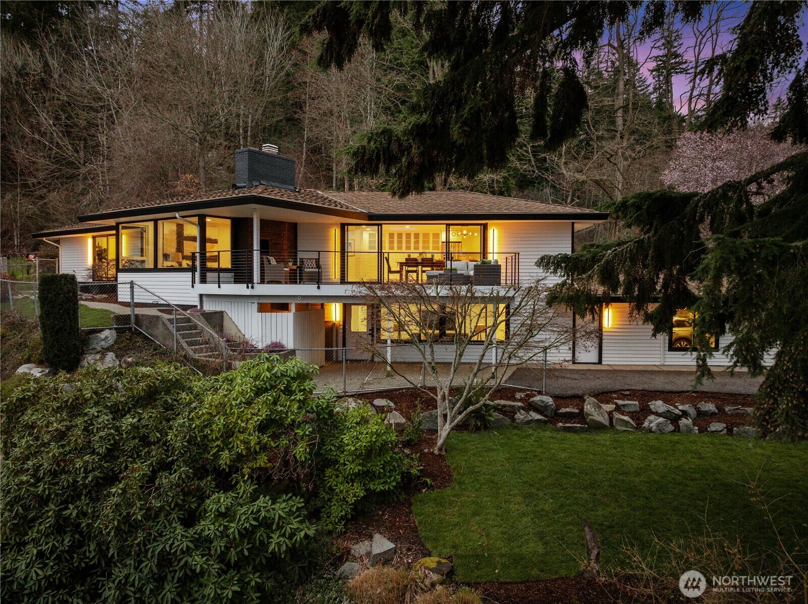 Property Photo: 20314 SE 40th Street WA 98075