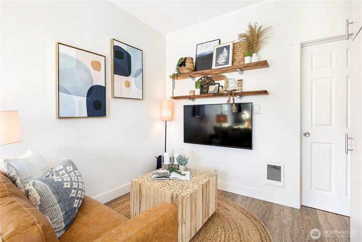 Property Photo:  1809  22nd Street  WA 98201 