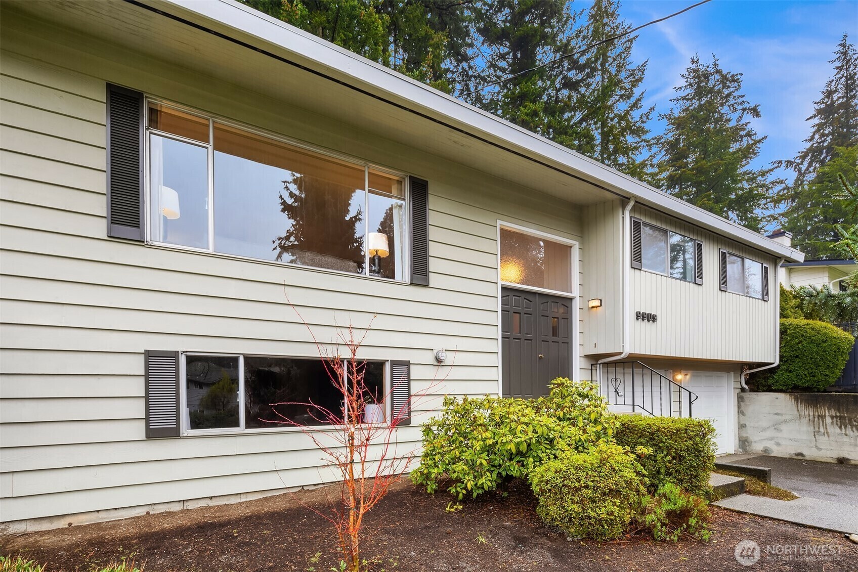 Property Photo: 9909 227th Place SW WA 98020
