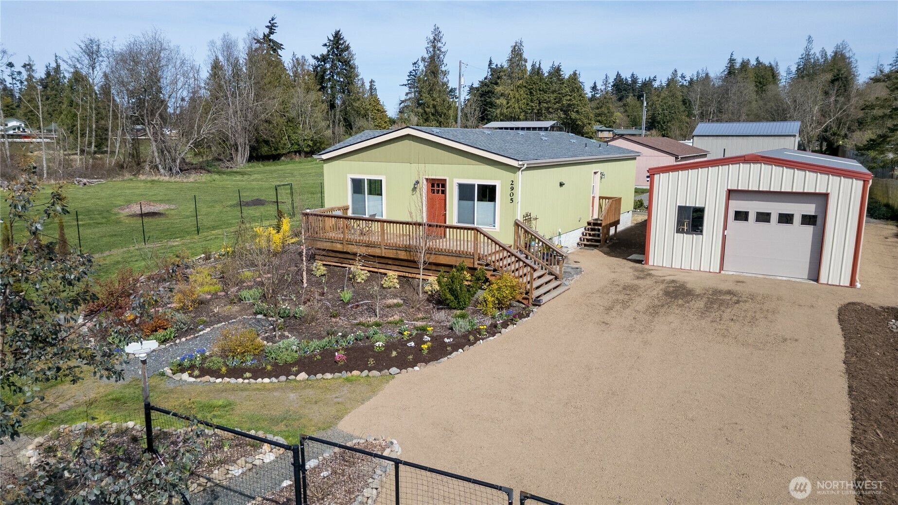 Property Photo: 2905 E Vinup Street WA 98362