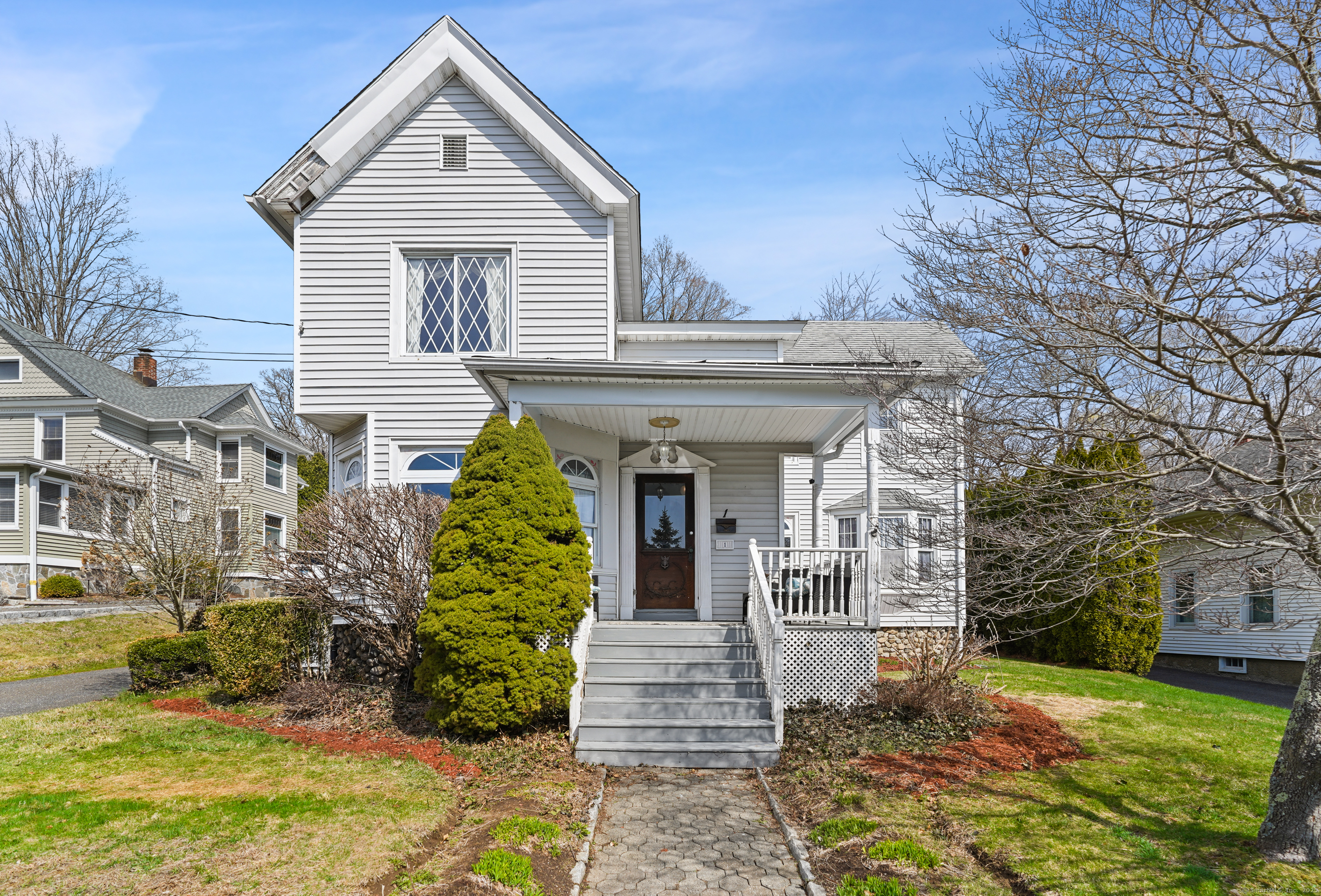 1 Maple Street  New Milford CT 06776 photo