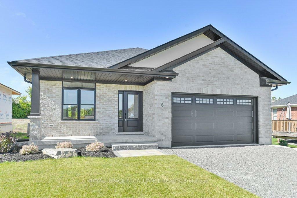 Property Photo: 6 Dunmor Street ON K0K 3E0