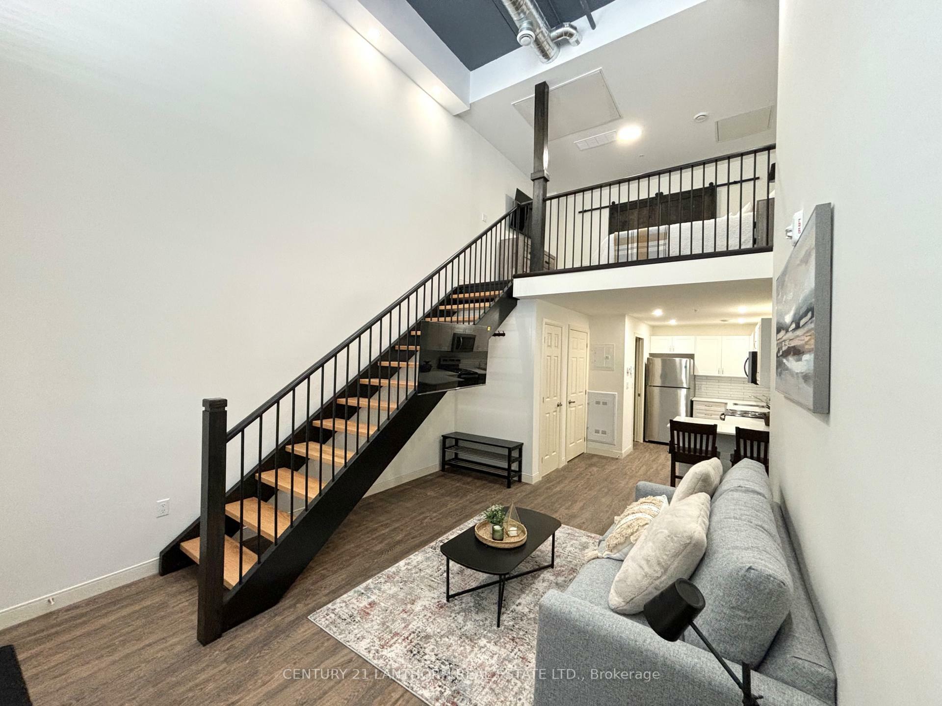 Photo de la propriété: 135 Station Street S 110 ON K8N 2S9