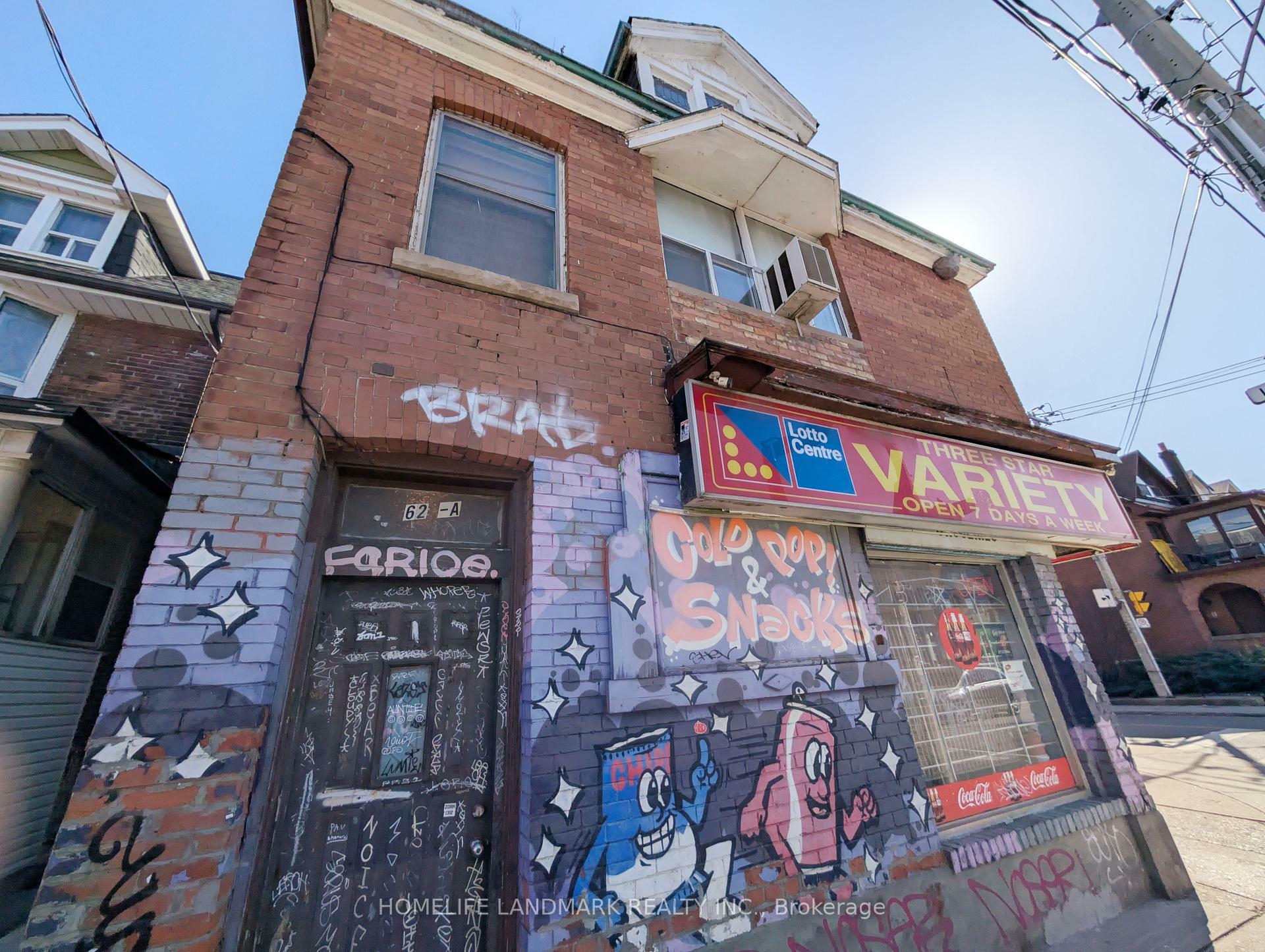 Property Photo: 621 Bathurst Street ON M5S 2R2