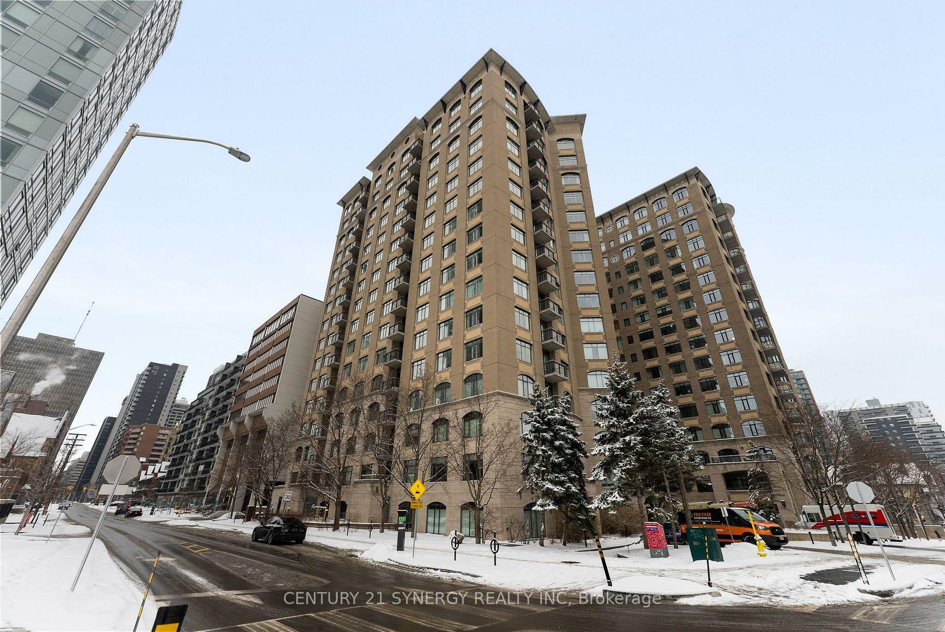 Property Photo: 85 Bronson Avenue 1603 ON K1R 6G7