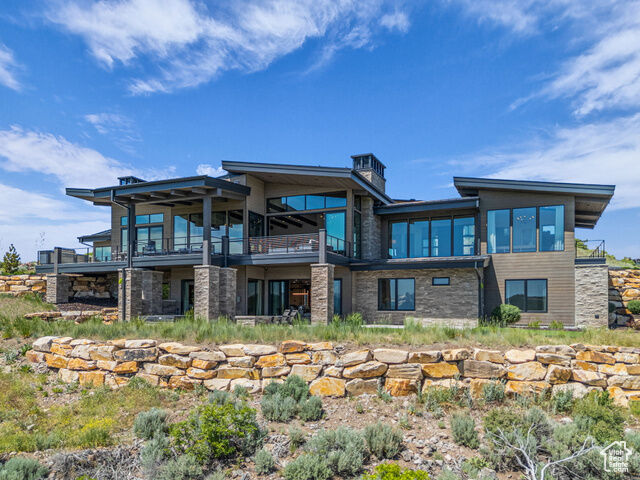 Property Photo: 2178 E Lone Peak Ln UT 84036