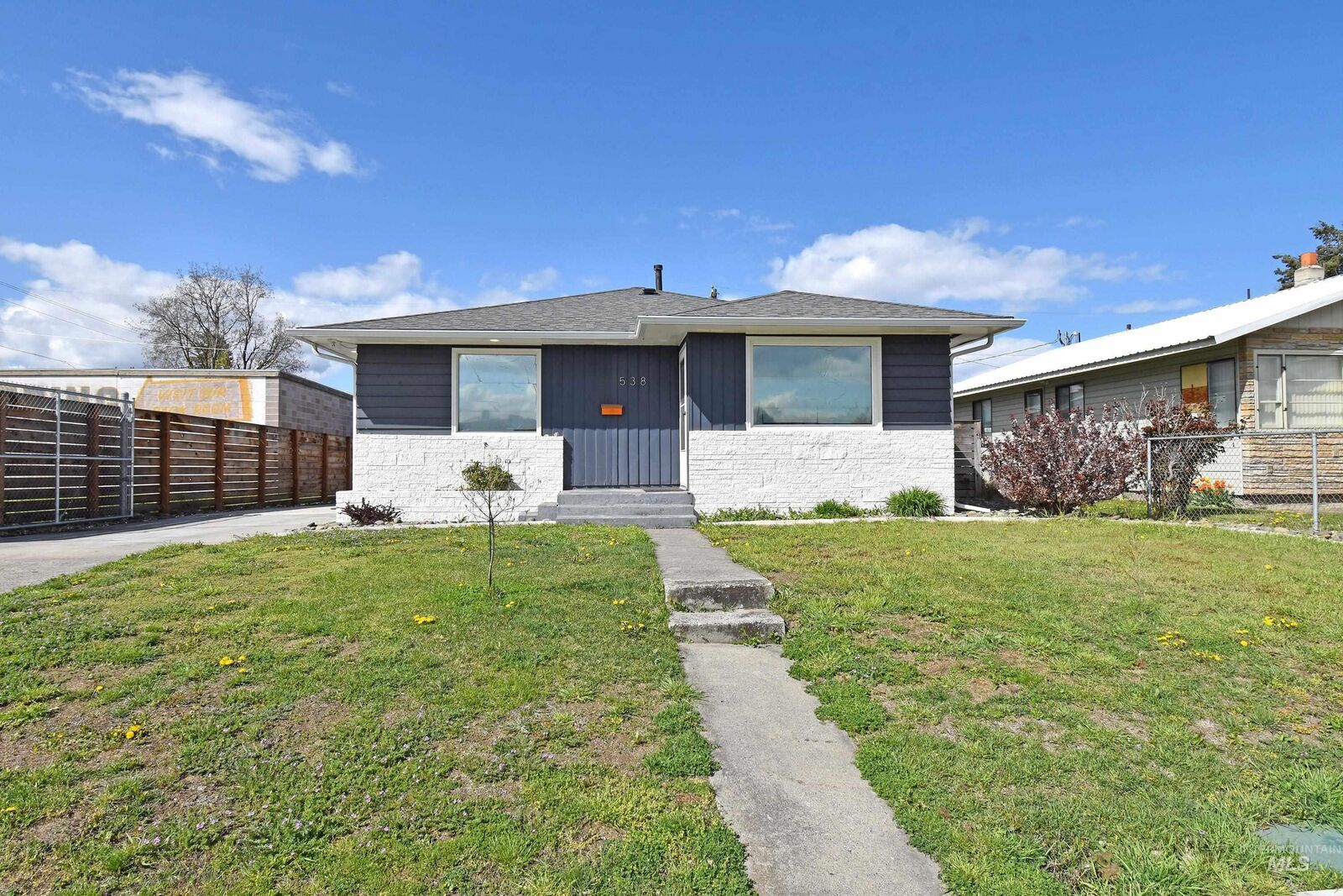 Property Photo:  538 5th Street  WA 99403 