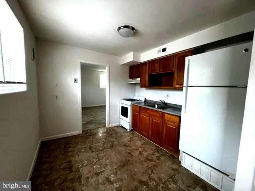 Property Photo: 5711 Erdrick Street 10 PA 19135