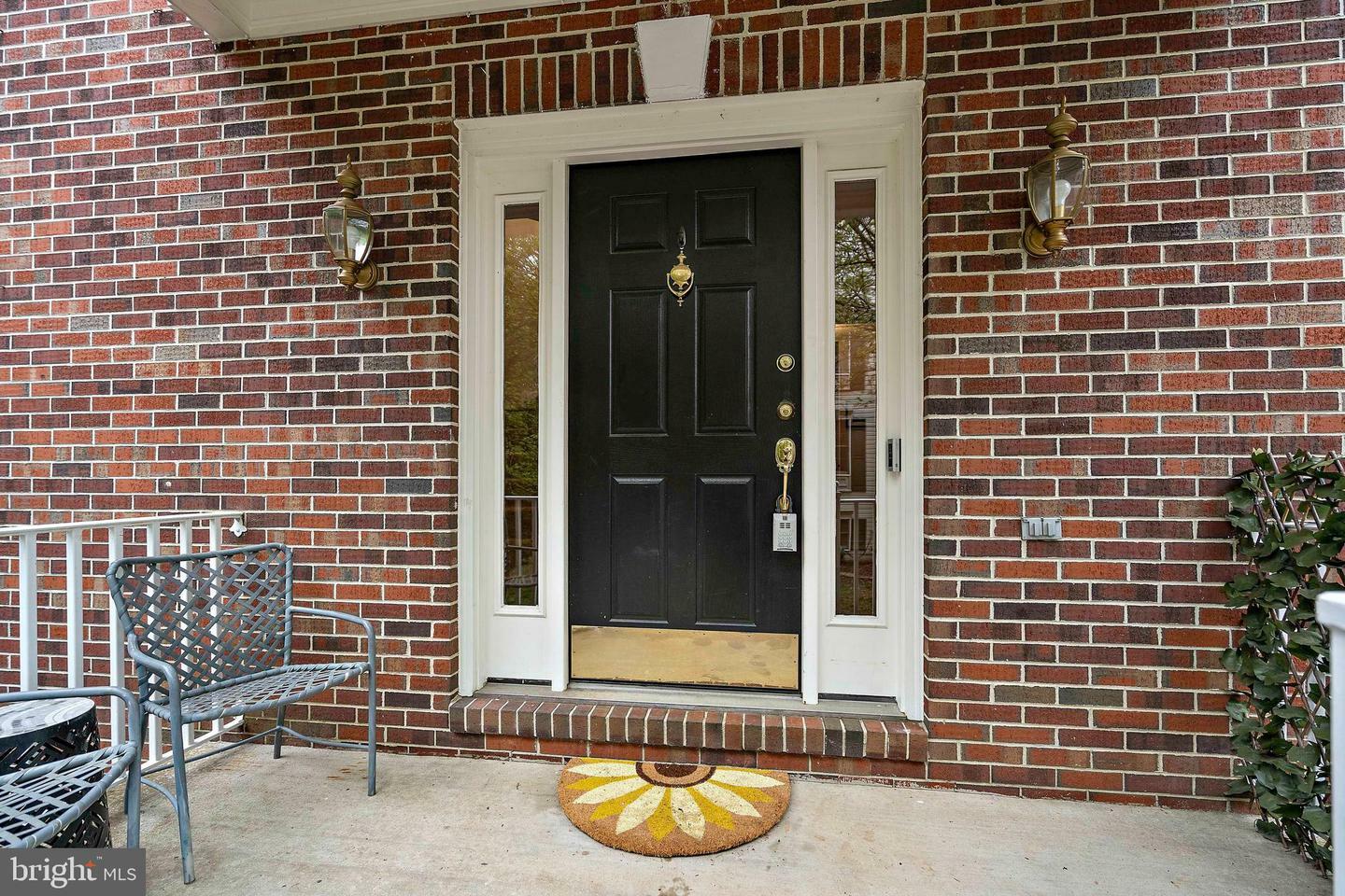Property Photo: 25 Steeple Court MD 20874