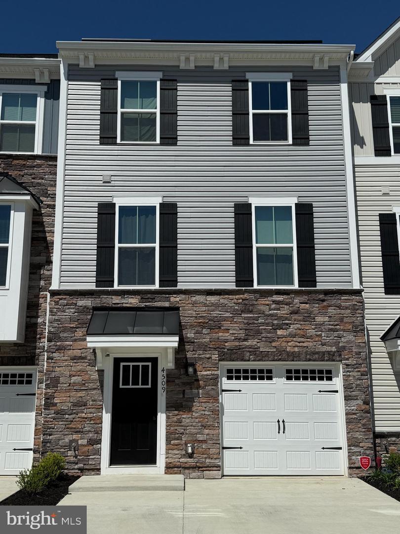 Property Photo: 4509 Briarhaven Drive VA 22408