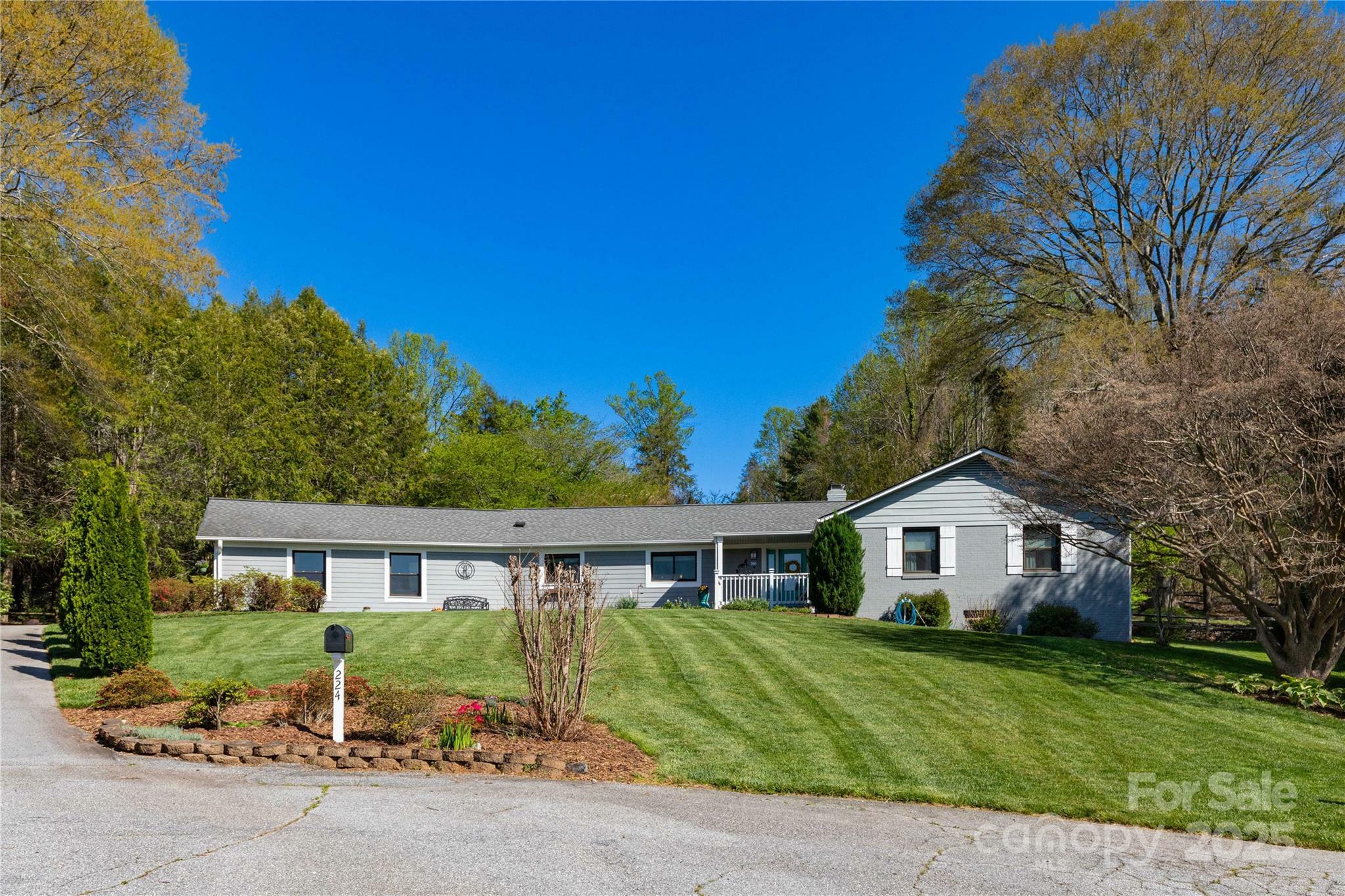 Property Photo: 224 Northfield Court NC 28739