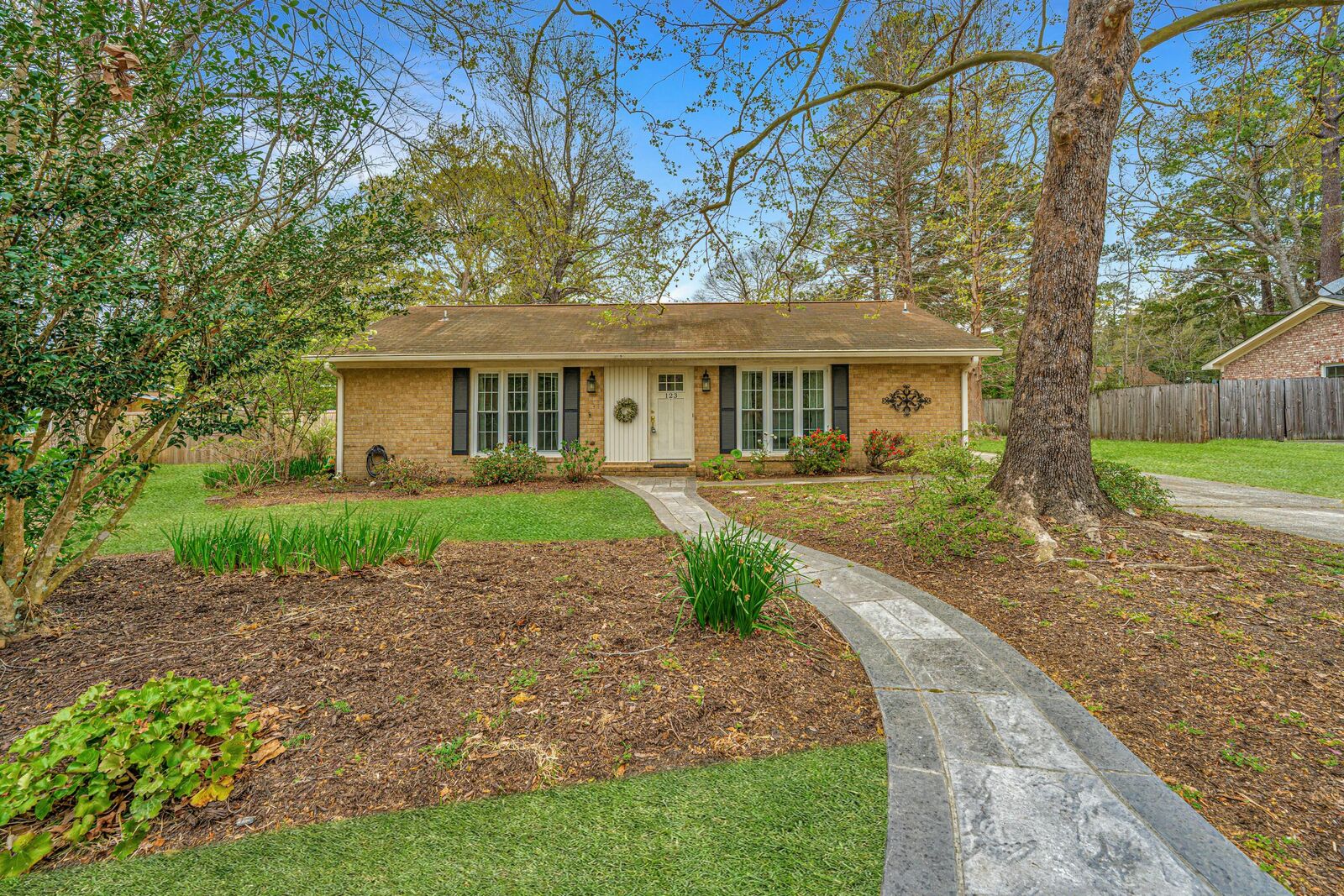 Property Photo:  123 Tiffany Lane  SC 29485 