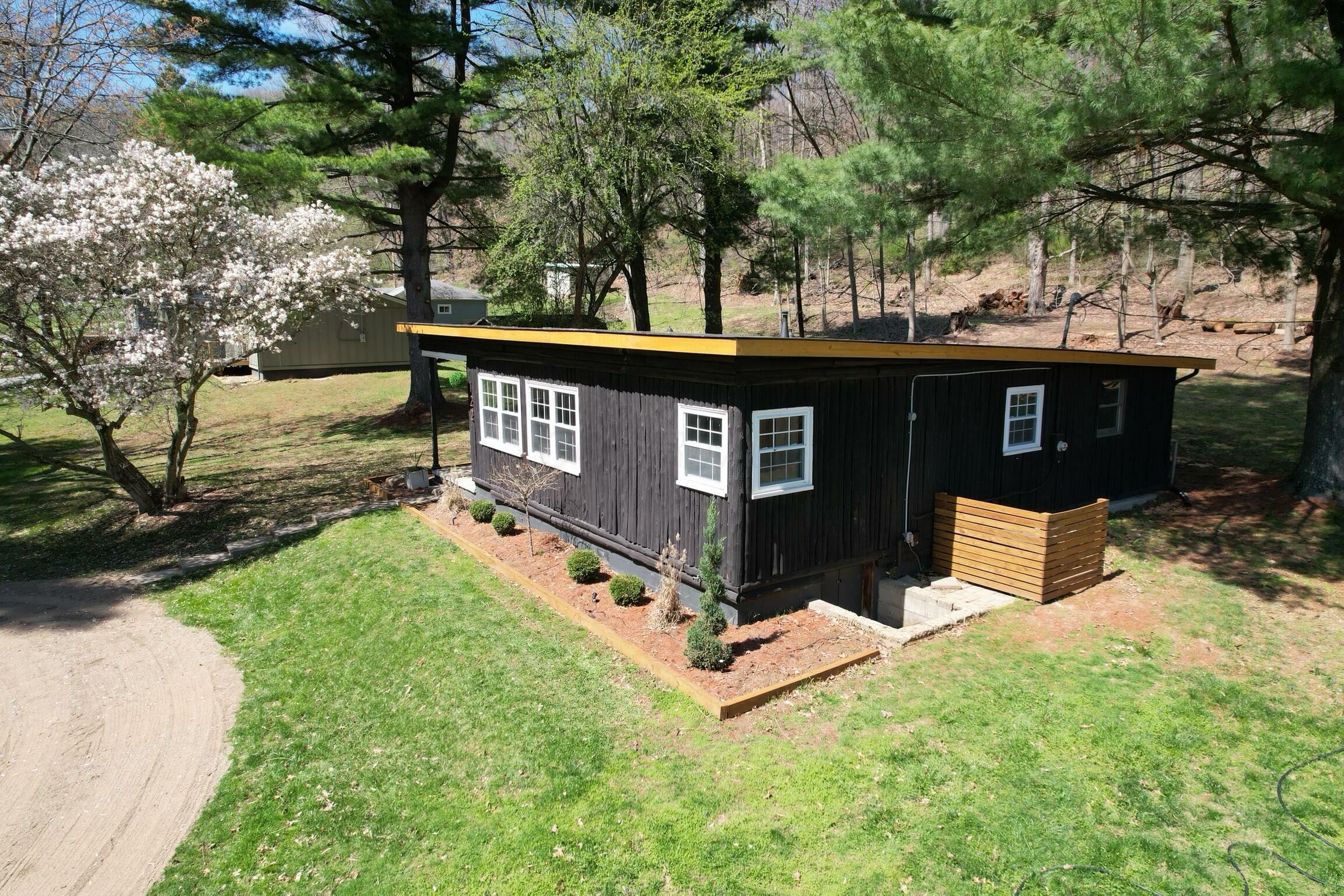 Property Photo: 122 Poole Drive OH 43055