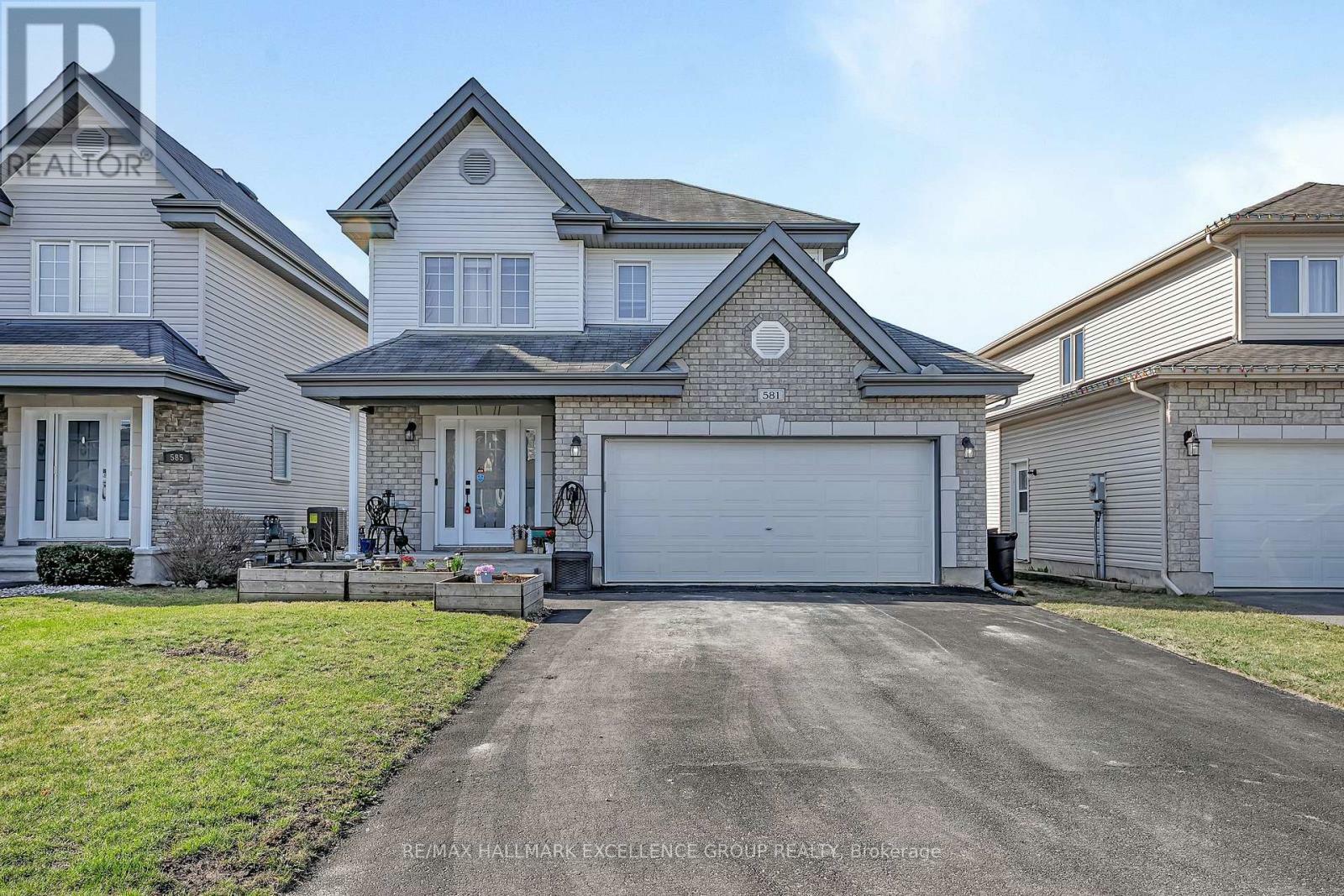 Property Photo: 581 Emerald Street ON K4K 0B9