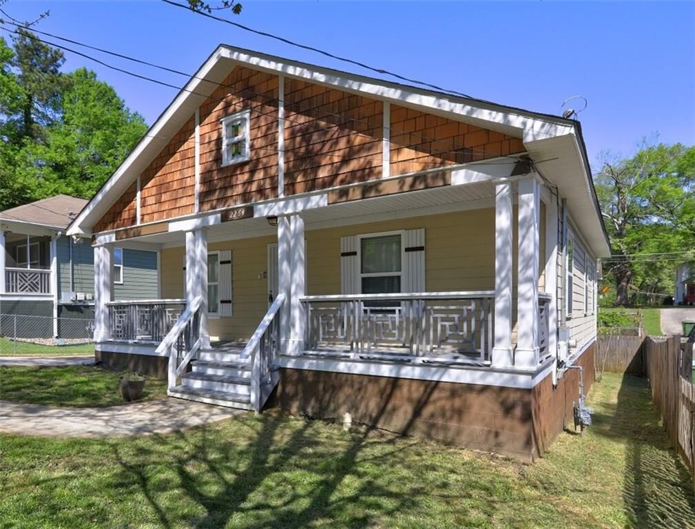 Property Photo:  2264 Pryor Road  GA 30315 