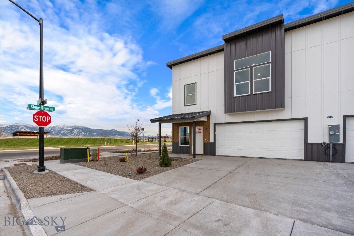 Property Photo: 607 Morrison Avenue B MT 59714