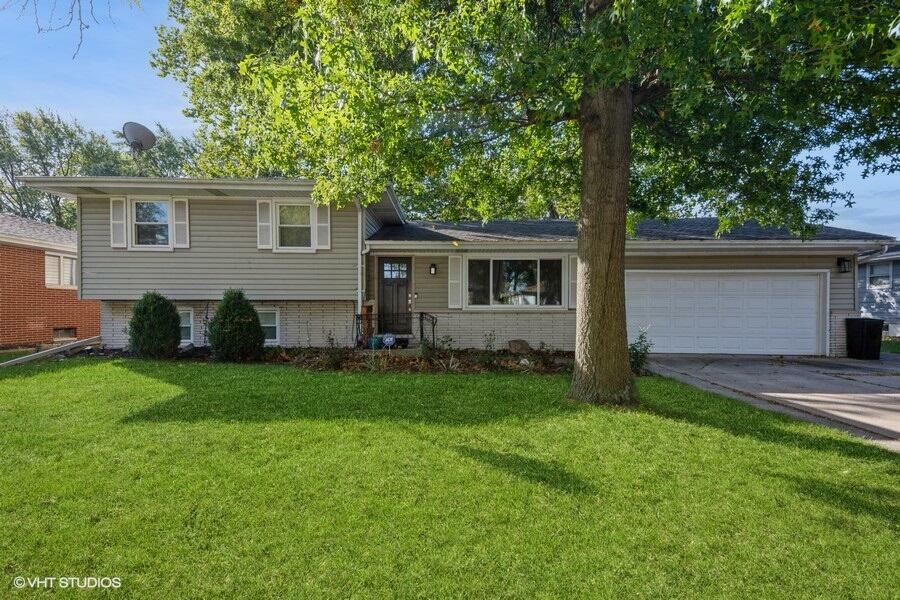 Property Photo: 2195 W 93rd Place IN 46307
