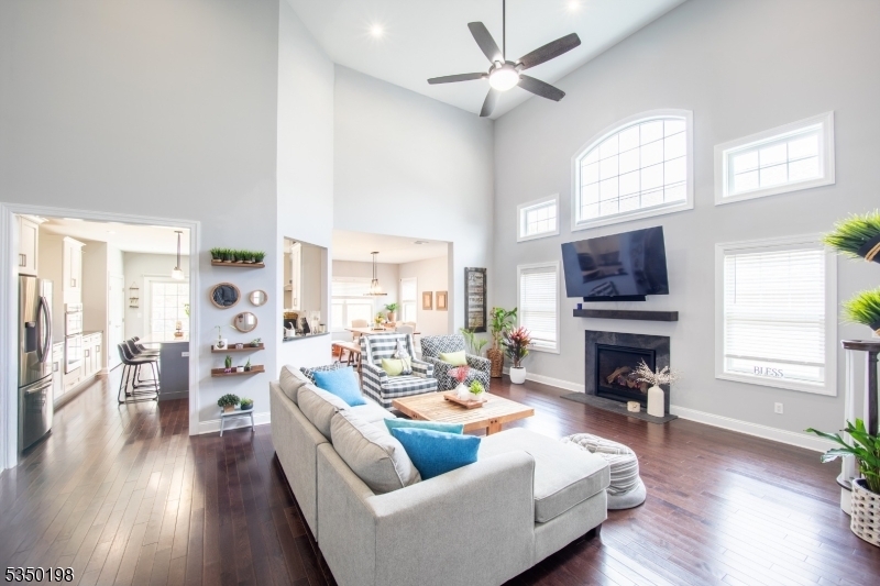 Property Photo: 11 Bluffs Ct NJ 07419
