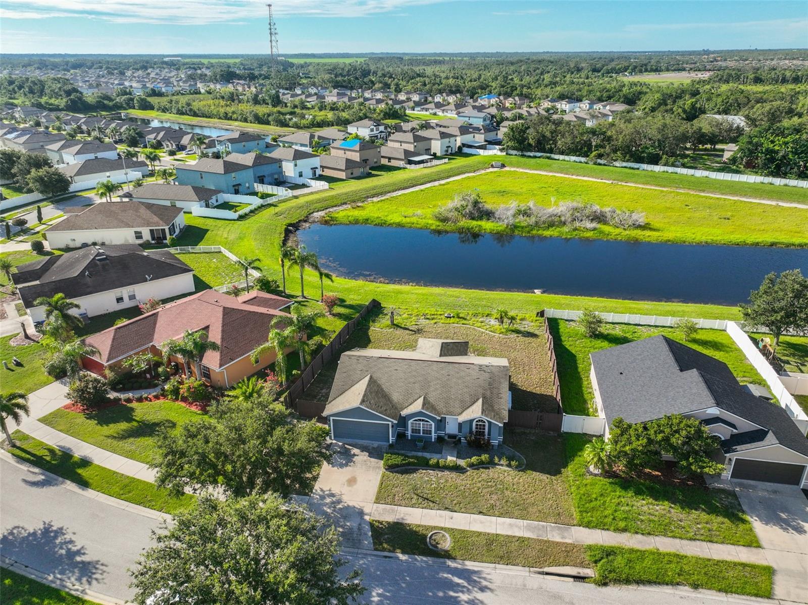 10540 Carloway Hills Drive  Wimauma FL 33598 photo