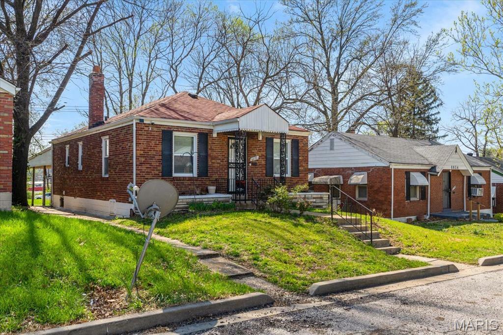 Property Photo: 6032 Margaretta Avenue MO 63120